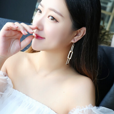 

Chain temperament personality to wear fashion ladies earrings