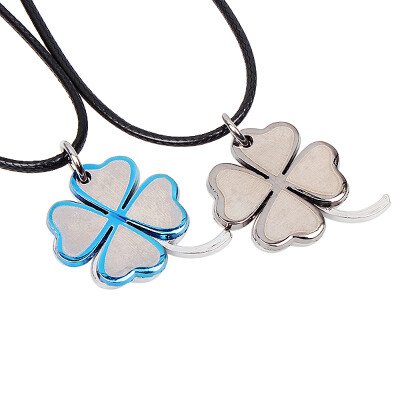 

Fashion Double-Color Four Leaf Clover Pendant Necklace 2 PcsLot