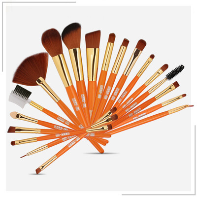 

Toponeto MAANGE 19 x Pro Makeup Brushes Set Foundation Powder Eyeshadow Brush Scattered