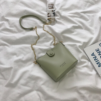 

Senior sense summer fashion small bag female 2019 tide simple letter Messenger bag wild single shoulder chain bucket bag