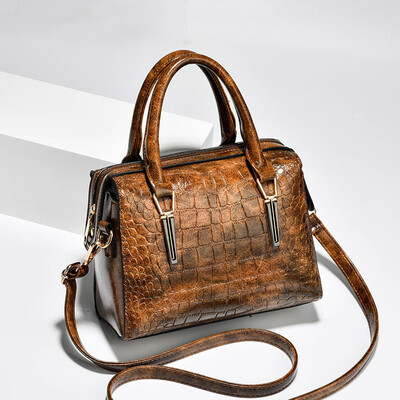 

Bag female 2019 new embossed handbag trend fashion handbag pillow bag spot