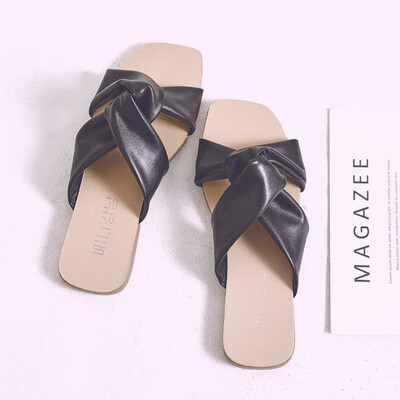 

Slipper women wear summer fashion flat-bottomed Korean version of the casual beach flat with out of cool slippers