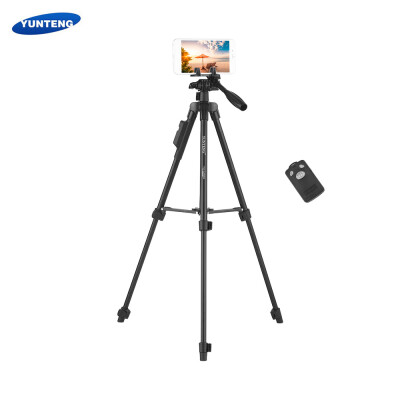 

YUNTENG VCT-6208 Portable 3-Section Extendable Aluminum Alloy Tripod Live Streaming Support with Detachable BT Remote Control for