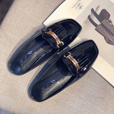 

Spring&Summer 2019 New Baotou Half Slippers Women Joker Coarse-heeled Lazy Square-headed Lacquered Shallow-mouth Single Shoe T
