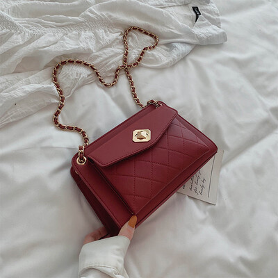 

French minority womens bag fashion retro chic chain bag new 2019 Joker shoulder bag slung small square bag