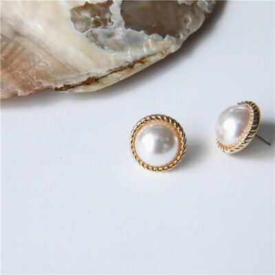 

Fashion Earrings Pearl Cat Eye Stone Earrings Retro Simple Temperament Earrings