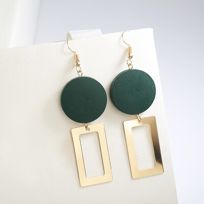 

New Fashion Geometric Earrings For Women Green Color Wooden Drop Earrings With Golden Color Square Earrings Wholesale