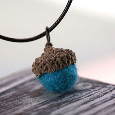 

Handmade Acorn Necklace Wool Felt Long Necklaces Pendants Vintage Jewelry Collar Accessories
