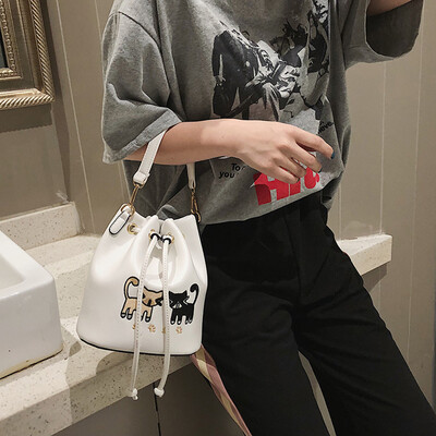 

Tailored Women New Fashion Design Bucket Bag Wild Leisure Shoulder Messenger Bag