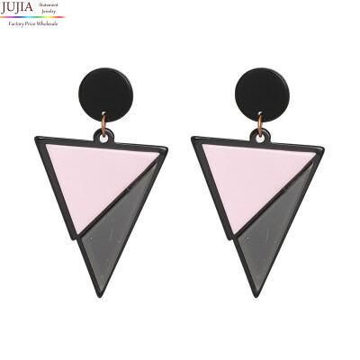 

2019 NEW ARRIVAL Korea Design Metal Gold Geometric Irregular resin Stud Earrings for Women PARTY JEWELRY wholesale