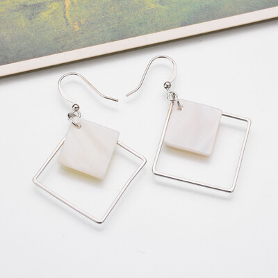 

EK960 Minimalist Punk Wholesale Love Square White Shell Drop Earrings For Women Earings Jewelry Wedding Geometric oorbellen