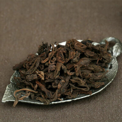 

Aged Wild Camphor Aroma Large Leaf Menghai Ancient Tree Pu-erh Tea 2006 Ripe