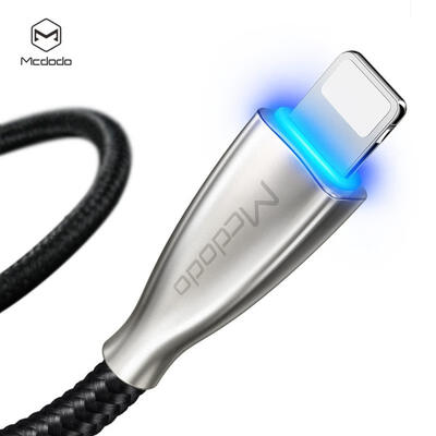 

MCDODO CA-570 12 18M Nylon Braided Lightning 8Pin Data Sync Charging Cable with LED Light for iPhone iPad iPod