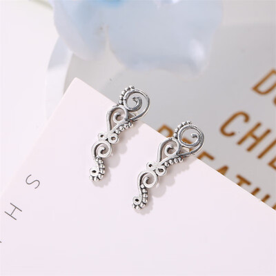 

2019 latest design brand five-pointed star minimalist earrings temperament trend fashion gifts Korean earrings for women