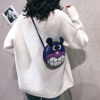 

Cute small round bag female 2019 new cartoon bread Superman single shoulder Messenger bag net red girl plush mini bag