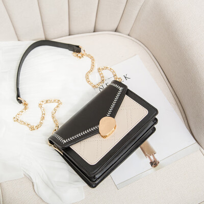 

Summer ladies go on the fashion trend wearing small square bags with one shoulder&one shoulder inclined summer ladiesbags