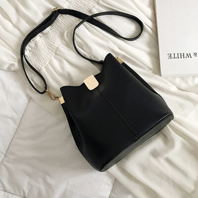 

Chic contrast color casual shoulder bag simple temperament handbag 2019 summer new fashion wild bucket crossbody bag