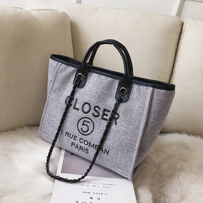 

Qiao Bani 2019 new European&American style fashion embroidery line letters bat bag bills shoulder diagonal tide women bag cross-border