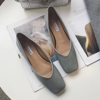 

Bean shoes girl spring Korean version flat bottom tip 100 students lazy social grandmother single shoes