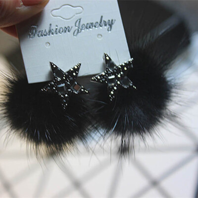 

Five Pointed Star Hair Ball Earrings Exquisite Lady Water Mink Hair Ball Earrings