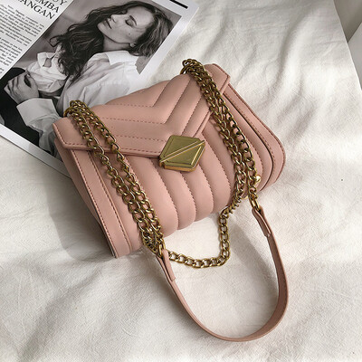 

New bag female 2019 new Korean version of the wild shoulder slung fashion chain simple casual solid color small square bag