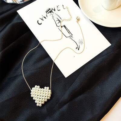 

Hand-woven Pearl Heart Pendant Trend Net Red Love Pendant Simple Super Fairy Clavicle Chain Temperament Collar Fashion Necklace