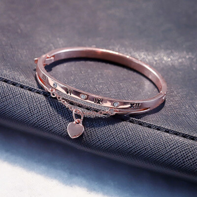 

INS Style Xiaozhong Bracelet Handwear Student Mori Brand Bracelet Womens Net Red Korean Edition Simple Personality Lolita Bracele
