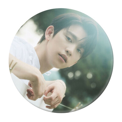 

KPOP GOT7 Tinplate Badge Cute Cartoon Brooch Bag Pendant Boys Girls Accessories Hot Gift for Fans