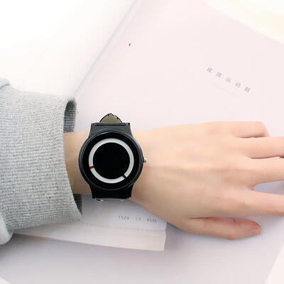 

New Personality Watch Male Tide Creative New Student Korean Version Of The Simple Fashion Trend Couple Watch Pair