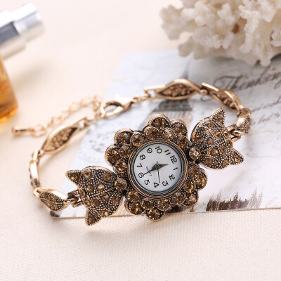 

Creative cloisonne craft cartoon fox dial with solid rhinestone design bronze bracelet watch