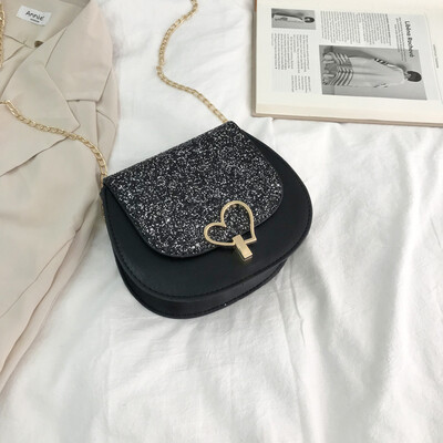 

2019 new personality heart-shaped lock buckle Messenger bag female chic wild chain shoulder bag fashion sequin saddle bag