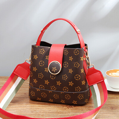 

Bag female spring new fashion wild lady portable slung trend bag retro ladies bag
