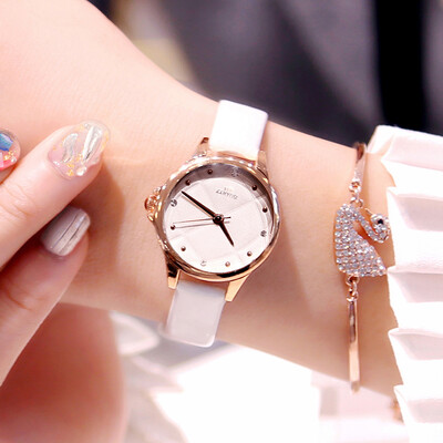 

Womens watch 2019 fashion dial water drill network celebrity watch female ins Fengsheng Department Douyin same student temperamen