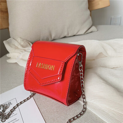 

Tailored Women Chain Small Bag Fashion Tide New Retro Messenger Bag Wild Children Bag