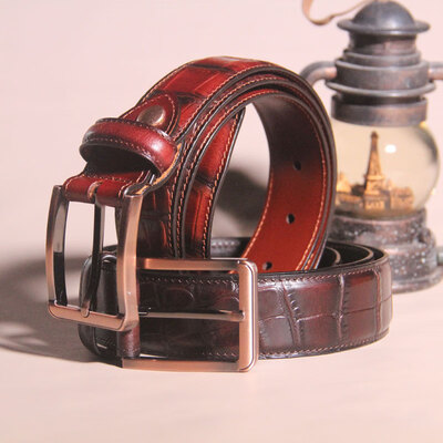 

The first layer of leather mens leather belt Korean version of the retro crocodile pattern pin buckle belt men
