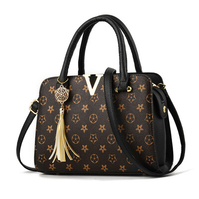 

Womens bags spring middle-aged womens bags mother bag atmosphere middle-aged elderly shoulder slung handbag
