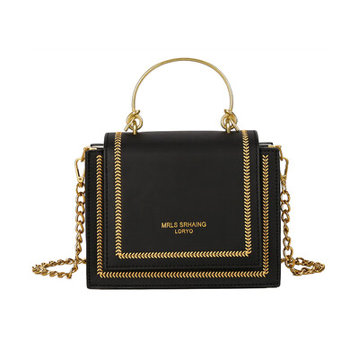 

Summer bee foreign gas small bag female 2019 new Korean version of the shoulder bag letter chain wild Messenger small square bag