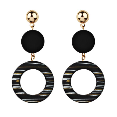 

Exaggerated Temperament Long Earrings Stripes Acrylic Fashion Simple Geometric Charm Earrings For Women