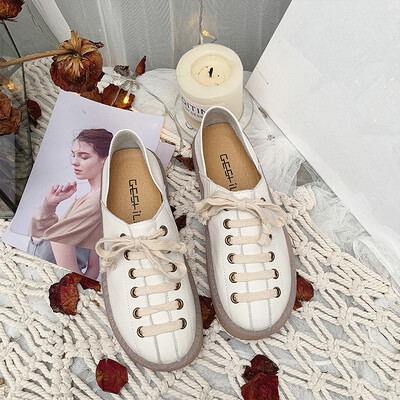 

The new Korean version of 2019 summer leisure comfortable Joker flat bottom two wear Mori girl shoes retro lazy bean shoes