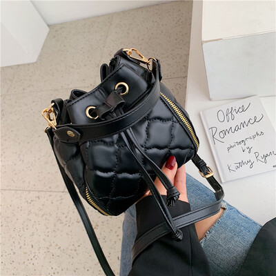 

Net red Lingge bag fashion ins mini bucket bag new 2019 Korean version of Joker shoulder slung bag