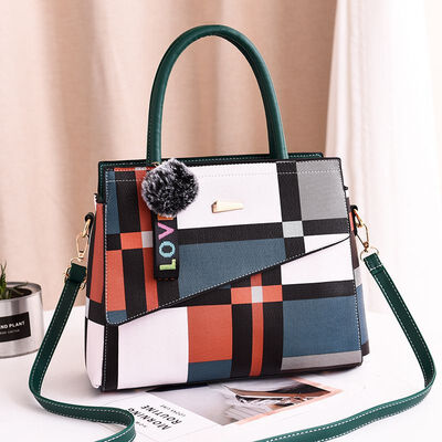 

2019 spring new European&American big bag shoulder bag simple handbag diagonal bag cool fashion handbag