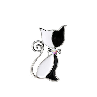 

Cartoon cute kitten Brooch Smooth For Women White Enamel Brooches Pins
