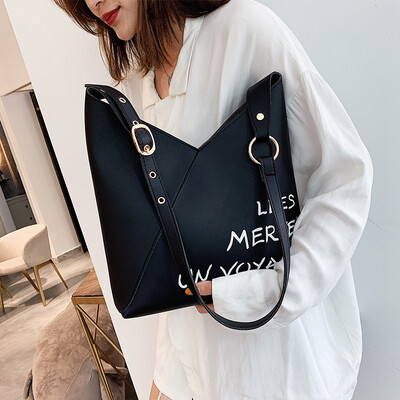 

Womens bag 2019 new popular bucket bag summer small fresh wild gas Messenger bag ins fashion shoulder bag