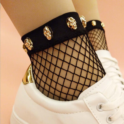 

Women Fashion Fishnet Stockings Lady Soft Black Lace Ruffle Fishnet Mesh Short Ankle Stocks Punk Style Pearl Skull Rivet Stocks