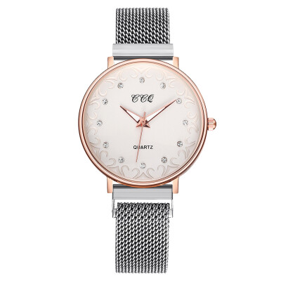 

Simple Women Watches Dot Rhinestone Dial Ladies Quartz Wristwatch Magnetic Buckle Belt Strap Clock Gift Dress Relogio Feminino5