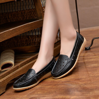 

Spring&summer leather flat bottom large size hollow womens shoes casual mother shoes non-slip nurse shoes white work pregnant women single shoes