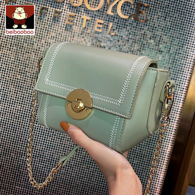 

On the new bag women 2019 new Korean fashion Joker shoulder saddle bag retro chain messenger bag