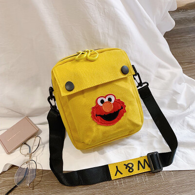 

Casual fashion ugly sesame street canvas small bag female 2019 new cute cartoon wild shoulder messenger bag