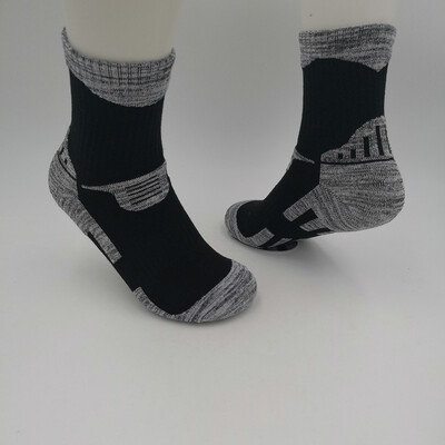 

SHUANGZUAN Sports socks tube breathable cotton socks deodorant 14095