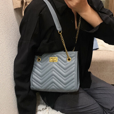 

Ins super fire bag female 2019 new Korean version of the fashion wild natural gas chain single shoulder slung small square bag